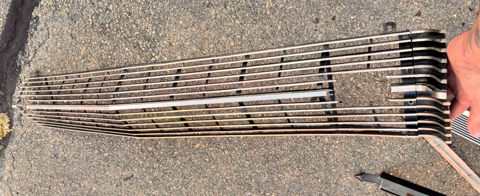 AMC Ambassador DPL 1967 parrilla delantera y trasera Foto 4 de 4