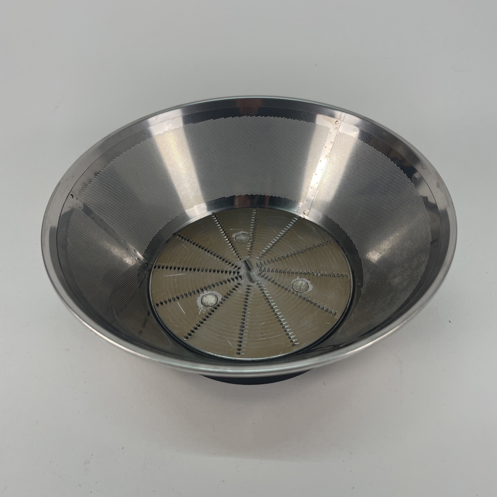Hamilton Beach 67608Z Big Mouth Juice Extractor Juicer Extractor Strainer Bowl