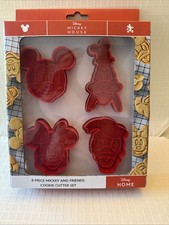 Disney Home 8-Piece Mickey And Friends Cookie Cutter Stamp Set - New in box