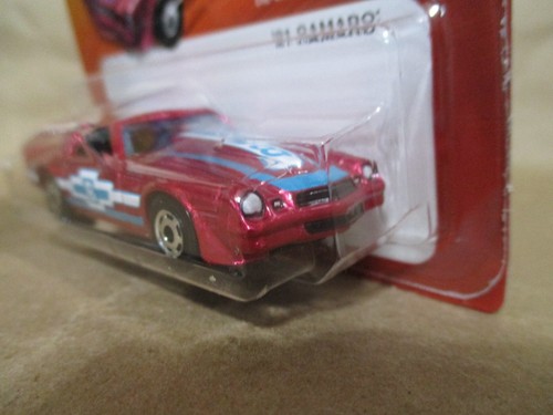 Hot Wheels The Hot Ones 81' Camaro Spectraflame anguria 1:64 pressofuso - Foto 3 di 4