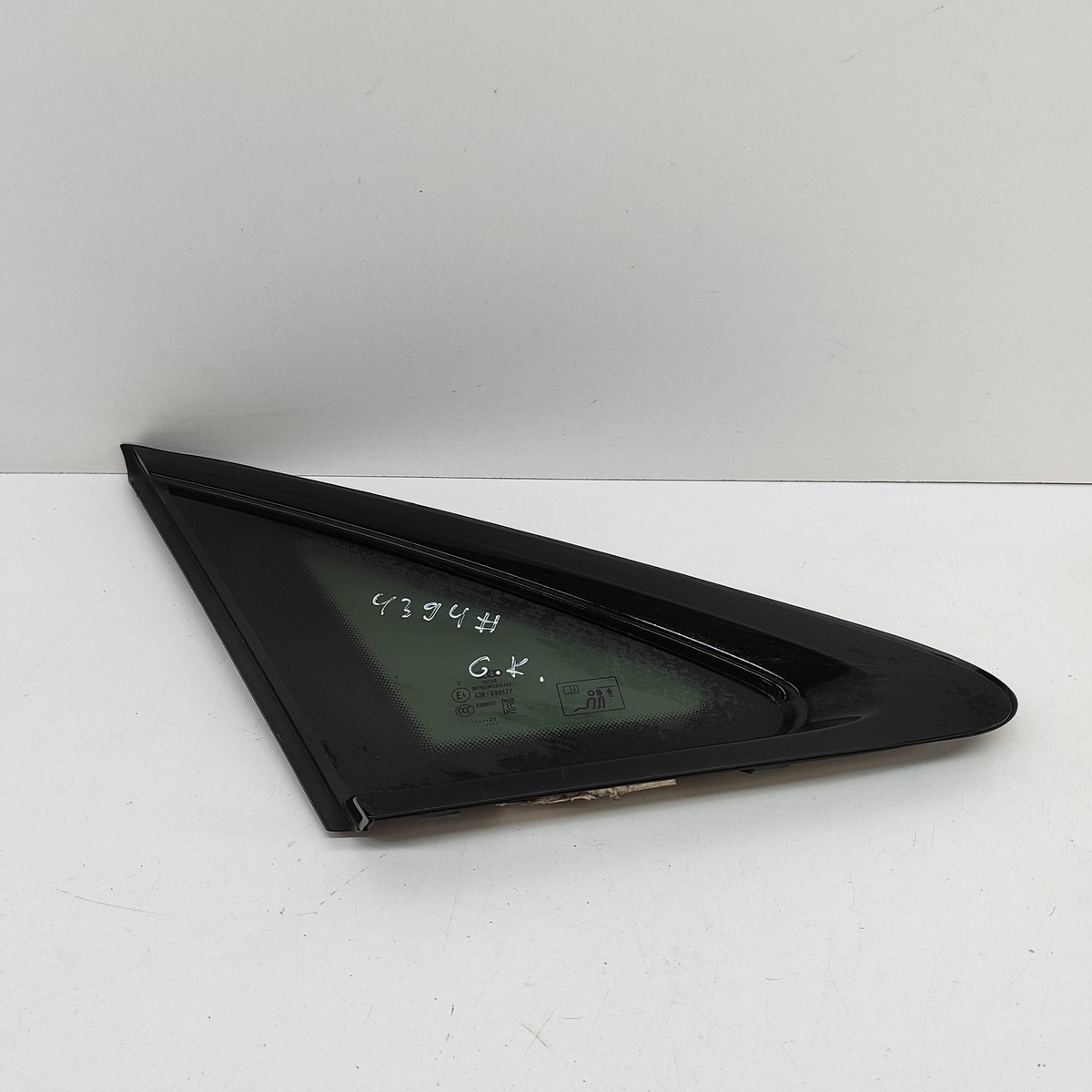 AUDI A3 Limousine 8Y Finestrino posteriore sinistro AS3 8Y5845297