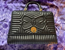 Ted Baker Vivida Quilted Leather Purse Bag w/ Circle Latch- Excellent Condition