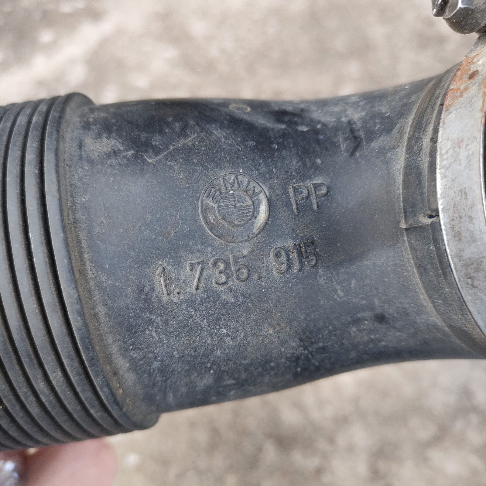 BMW E36 M50 M52 Ansaug Schlauch für Lichtmaschine 1735915 1730635 