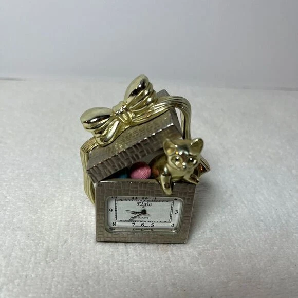 Elgin Clock Kitten Present Yarn Gift Box Paperweight - Image 3 of 4