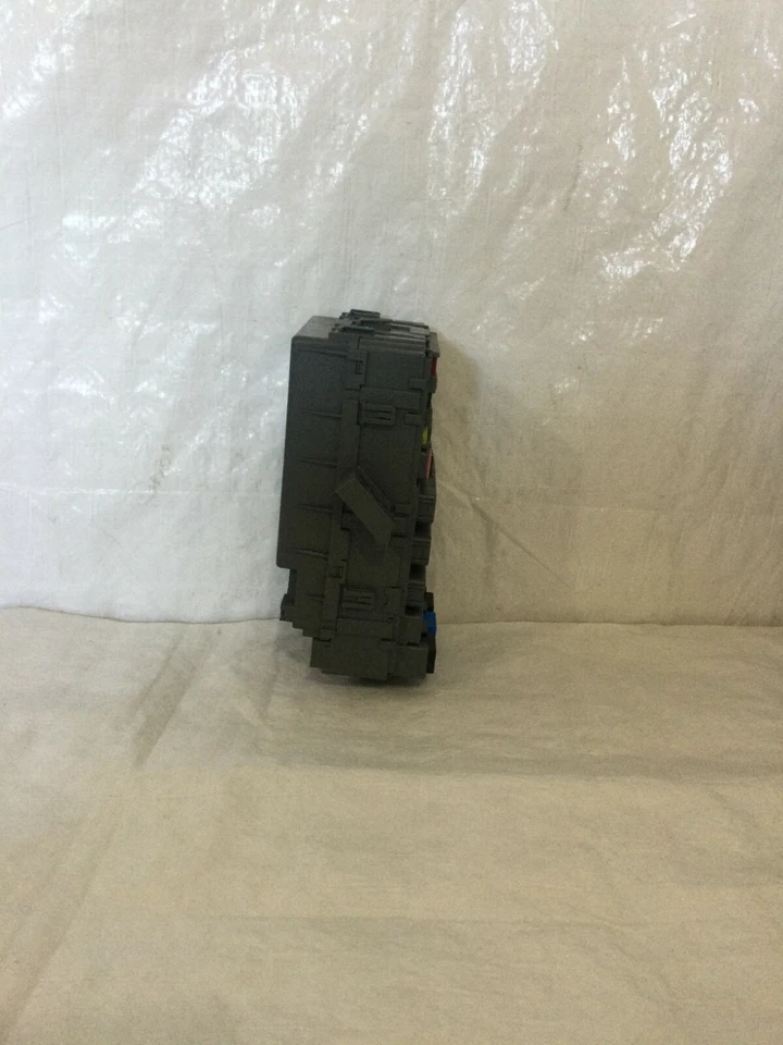 2008 Acura CSX Type-S Cabin Fuse Box OEM 2.0L - Image 3 of 4