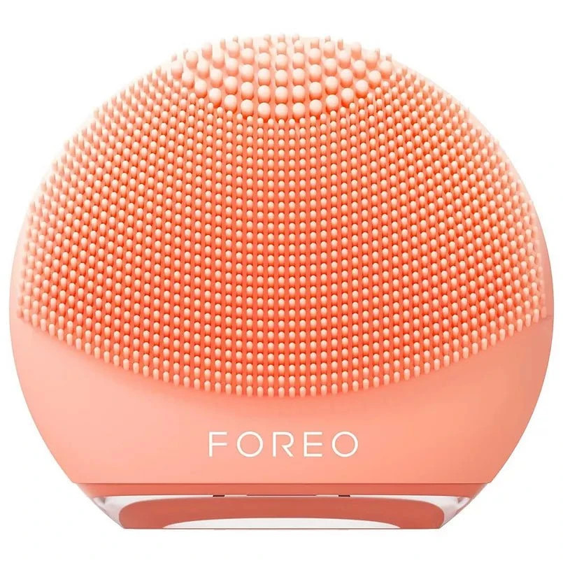 FOREO LUNA 4 go Facial Cleansing & Massaging Device – Travel-Friendly Skincare 