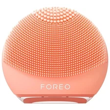 FOREO LUNA 4 go Facial Cleansing & Massaging Device – Travel-Friendly Skincare 