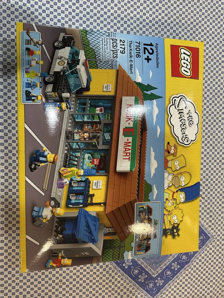 LEGO The Simpsons Kwik-E-Mart 71016 Homer Bart Marge Apu Snake Chief Wiggum *NEW - Image 3 of 4