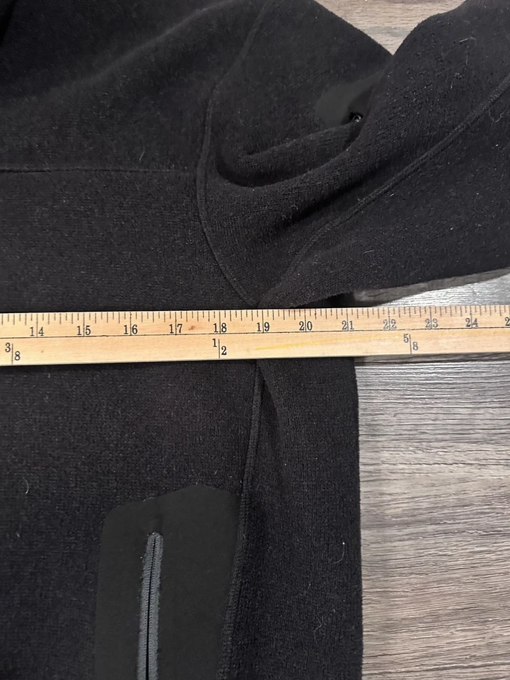 De colección. Cárdigan encubierto Arc'teryx Chaqueta polar Polartec Canadá negro mediano Y2K Foto 4 de 4
