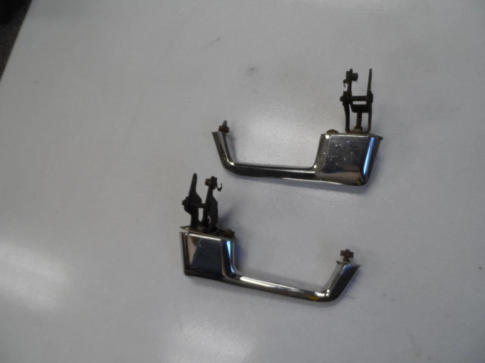 Manijas de puerta exterior Mercury Cougar 1969-1970 - par limpio Foto 2 de 4