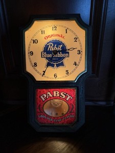 VTG. PABST BLUE RIBBON PBR BEER SIGN LIGHT & CLOCK W/ MOTION! WOOD GRAIN CABINET