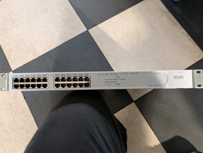 3com 3C17203 10/100Mbps SuperStack 3 Switch 4400 24-Port