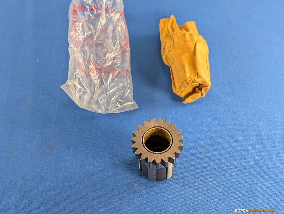 Nuevo de Lote Antiguo Honda CB125S (1973-1979) Arranque Ralentí 19T 23520-383-000 Original OEM Foto 2 de 4