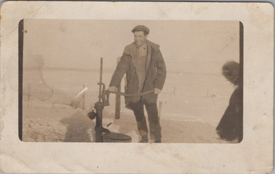 #ad #ad RPPC Man At Water Pump Handle Homer Ritchie North Dakota ND photo postcard MQ4 $12.38