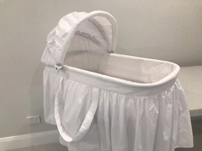gumtree baby bassinet