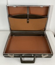 Vintage Hard shell  Hardcase Briefcase With N...