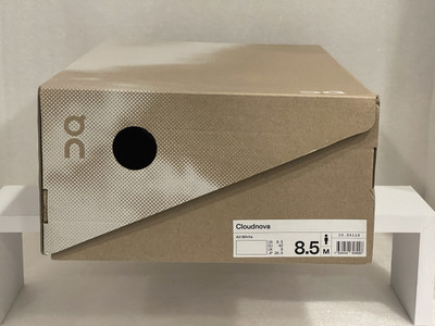 EUC On Cloud Cloudnova Mens 8.5 EMPTY Shoe Box Only Storage Gift w Shoe Stuffers