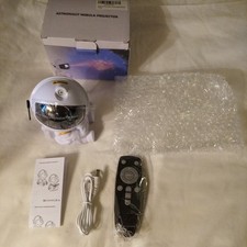 Night Light Lamp Astronaut Starry Galaxy Projector Space Nebula Star with Remote