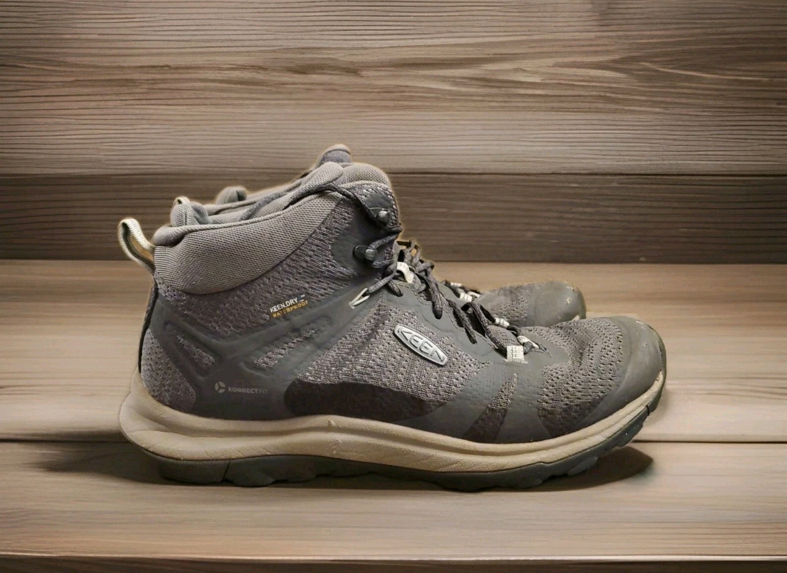 Stivali da trekking Keen Terradora II Mid da donna taglia 9 5 grigi