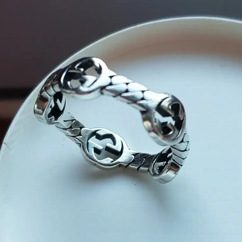 Gucci Interlocking G Silver Ring - Size 13, Used,… - image 1