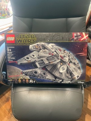 LEGO Star Wars: Millennium Falcon (75257) New/Sealed/Retired **See Pics**