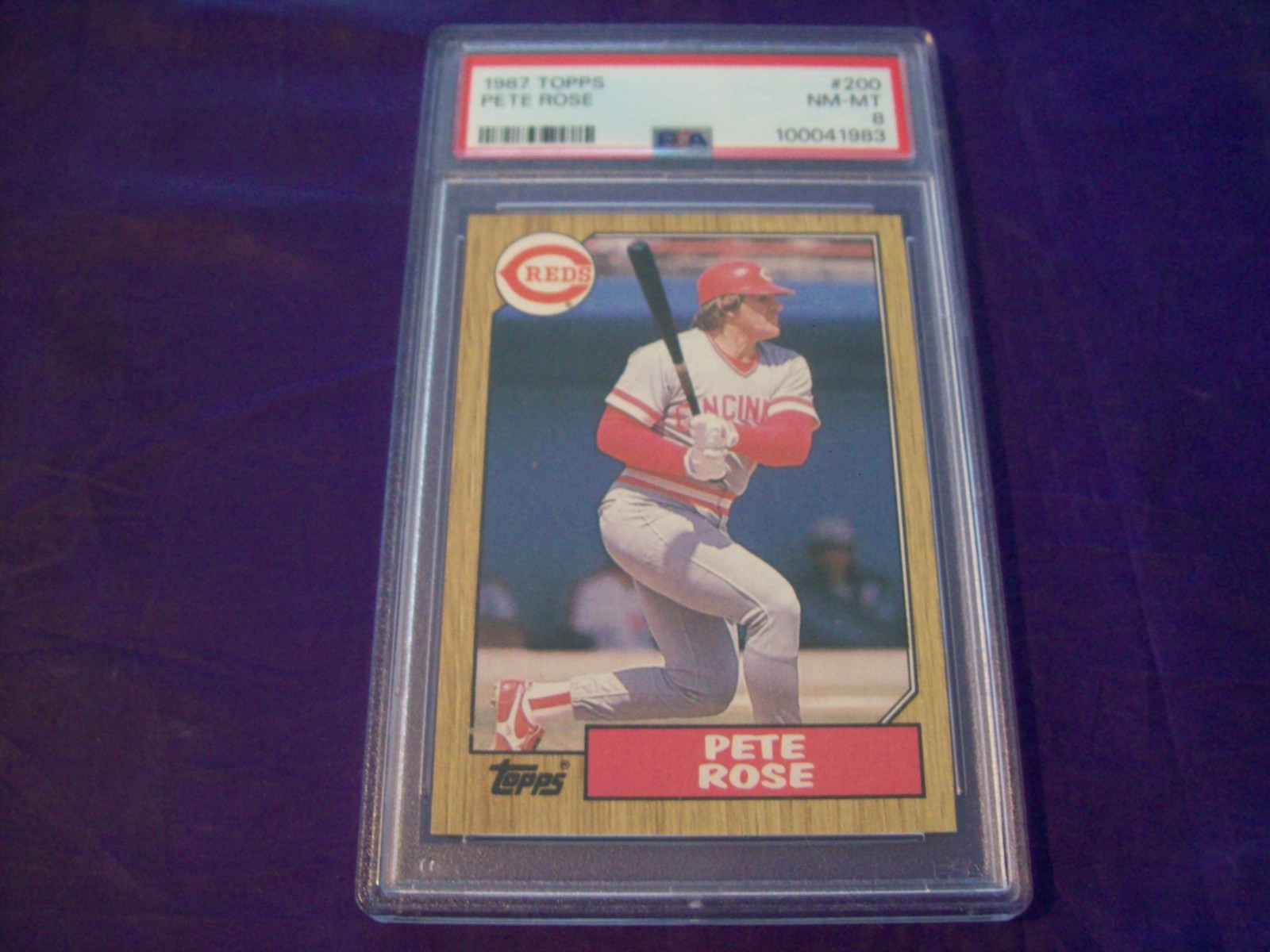 1987 TOPPS #200 PETE ROSE (REDS) (1983) PSA 8