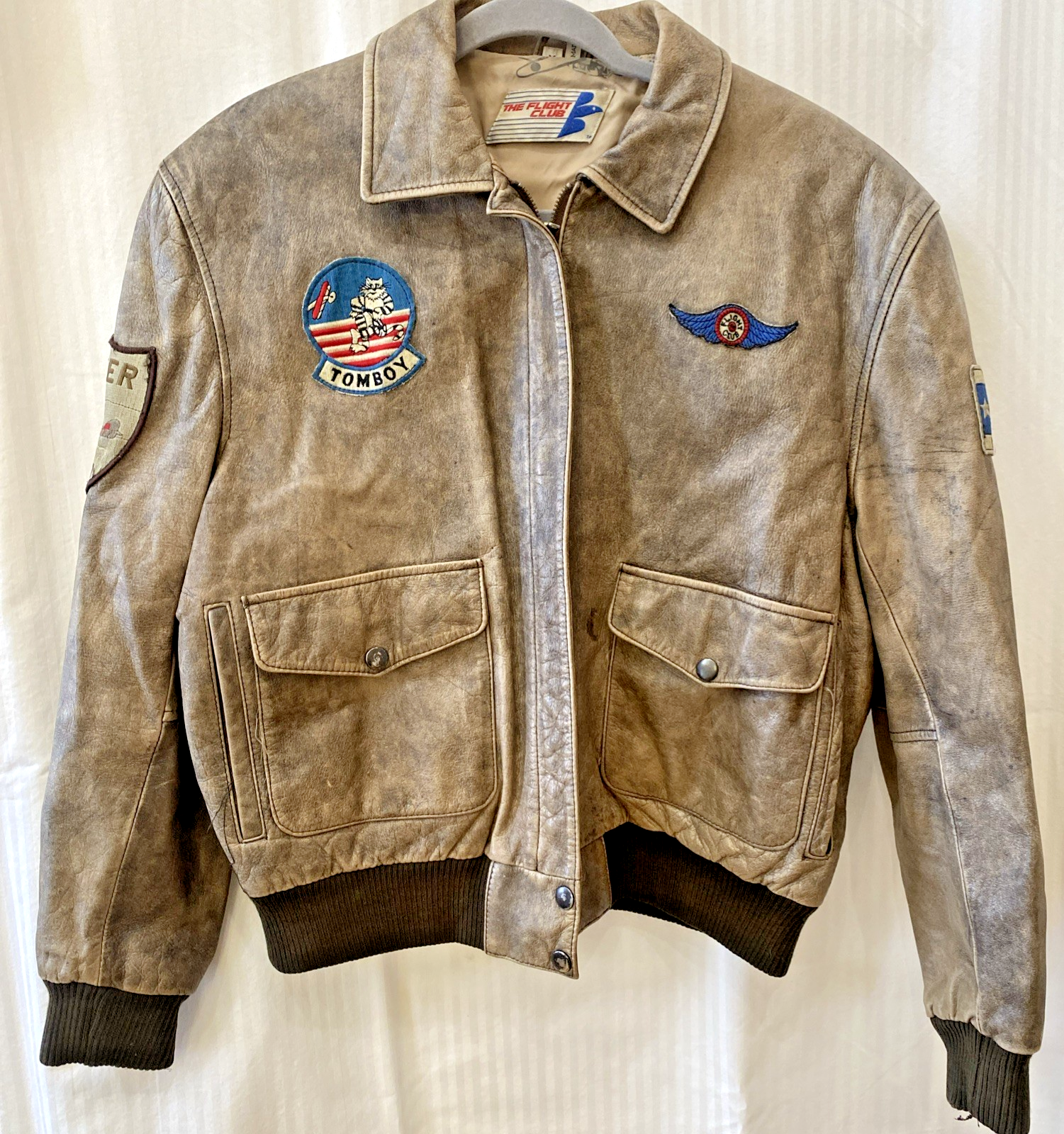 VTG The Flight Club Vintage Leather Bomber Jacket Patches Men’s Size Medium