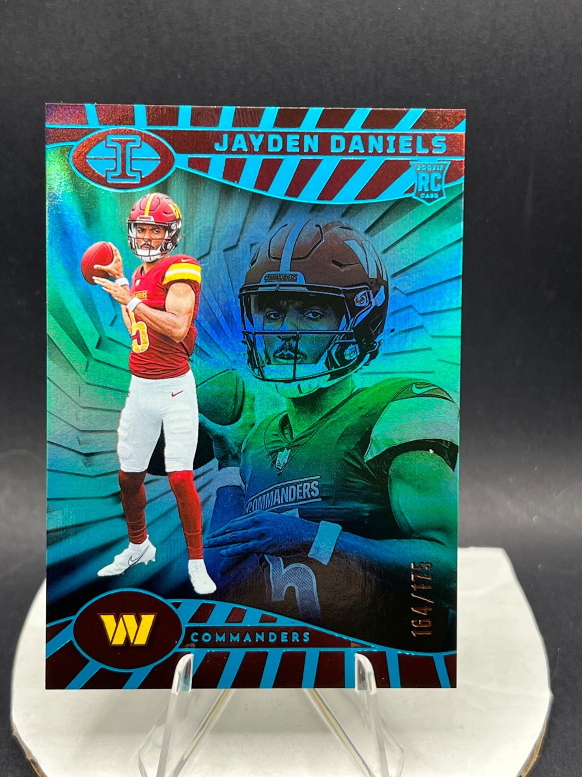 2024 Panini Illusions Jayden Daniels #93 Trophy Collection Teal /175 (RC) -1077