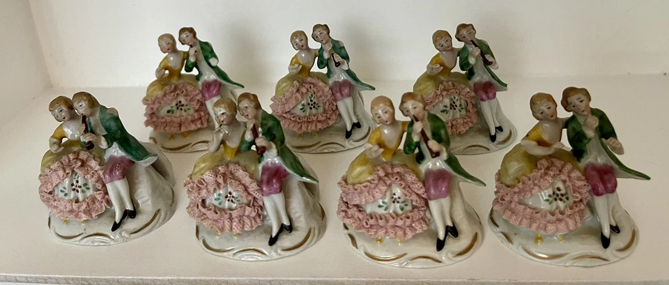 Figura de porcelana de colección Seatendorf Dresden pareja de encaje 7 portatarjetas Alemania Foto 2 de 4