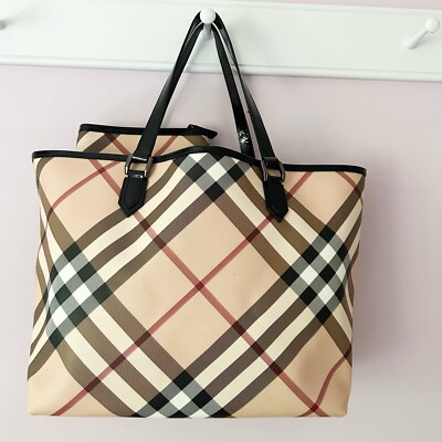 BURBERRY バーバリー  ディスプレイ　大きめ　状態良い　最安値✨ BURBERRY Authentic NICKIE Large Landscape Supernova/Black Check