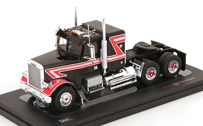 1:43 Ixo Freightliner FLC 120 64 T towing vehicle 1977