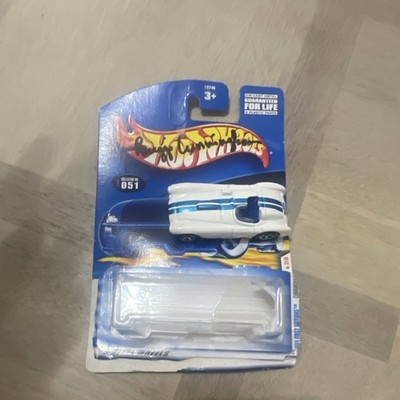 Hot Wheels Cunningham C4R 1:64 White/Blue Box Collector #051 with Signature