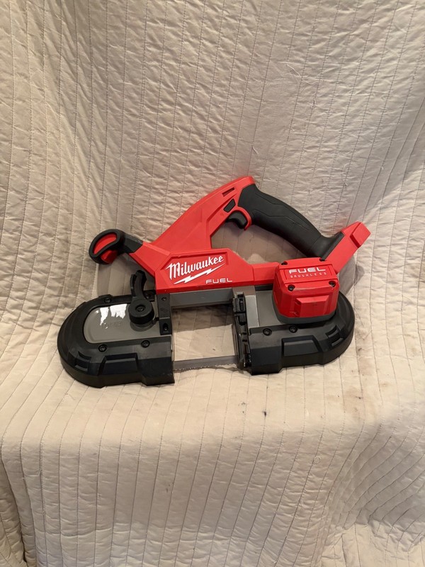 Milwaukee M18 FUEL Compact Band Saw 3-1/4" 2829S-20 READ DESCRIPTION