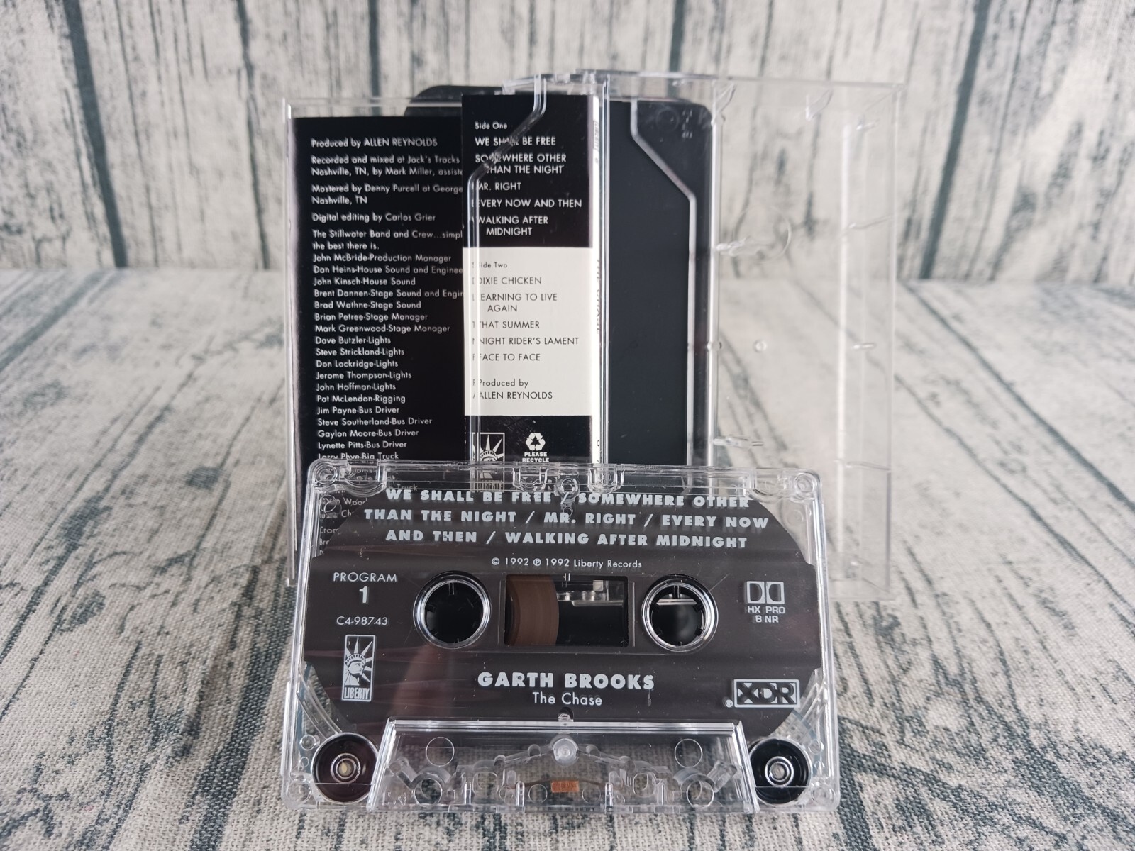 Garth Brooks - The Chase (Cassette, 1992, Capitol) Pre-Owned - Good Condition  thumbnail 3