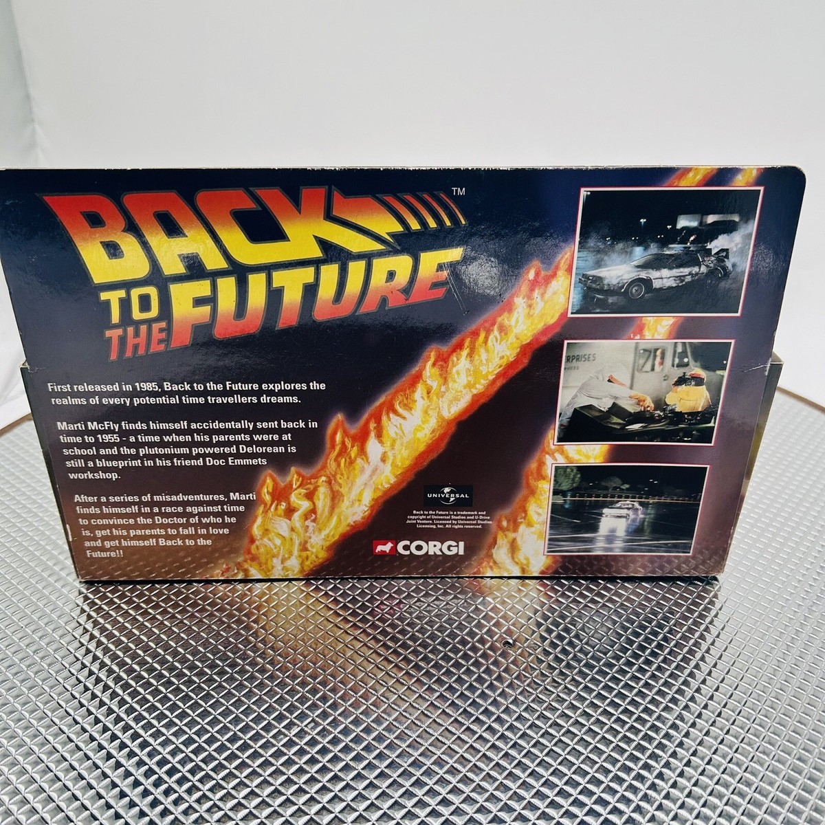 Back To The Future Corgi 1/36 Scale Diecast CC05501 Bond Delorean