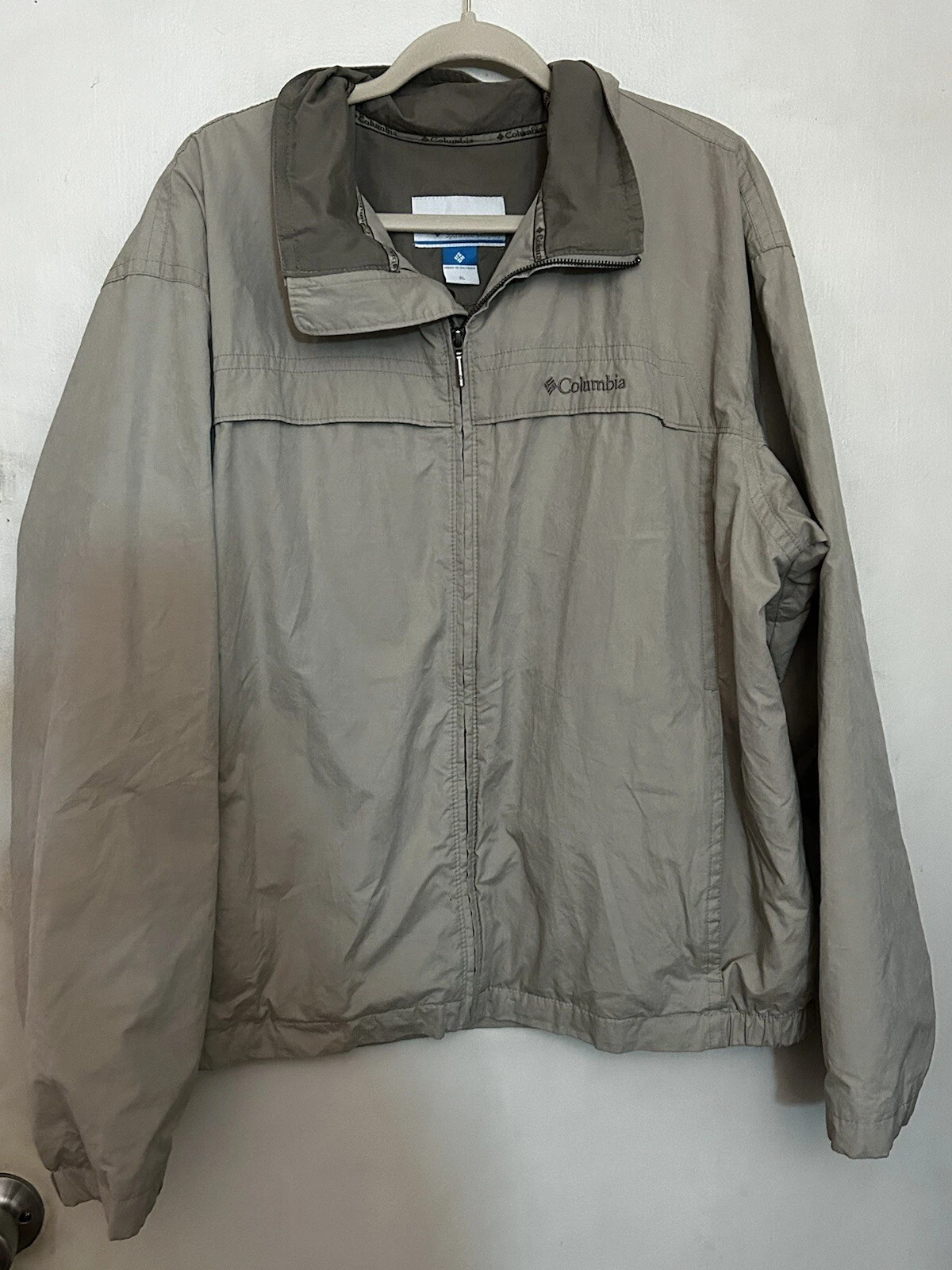 Columbia Sportswear Company Men's Khaki Vented Full-Zip Jacket, Size: XL Vintage
