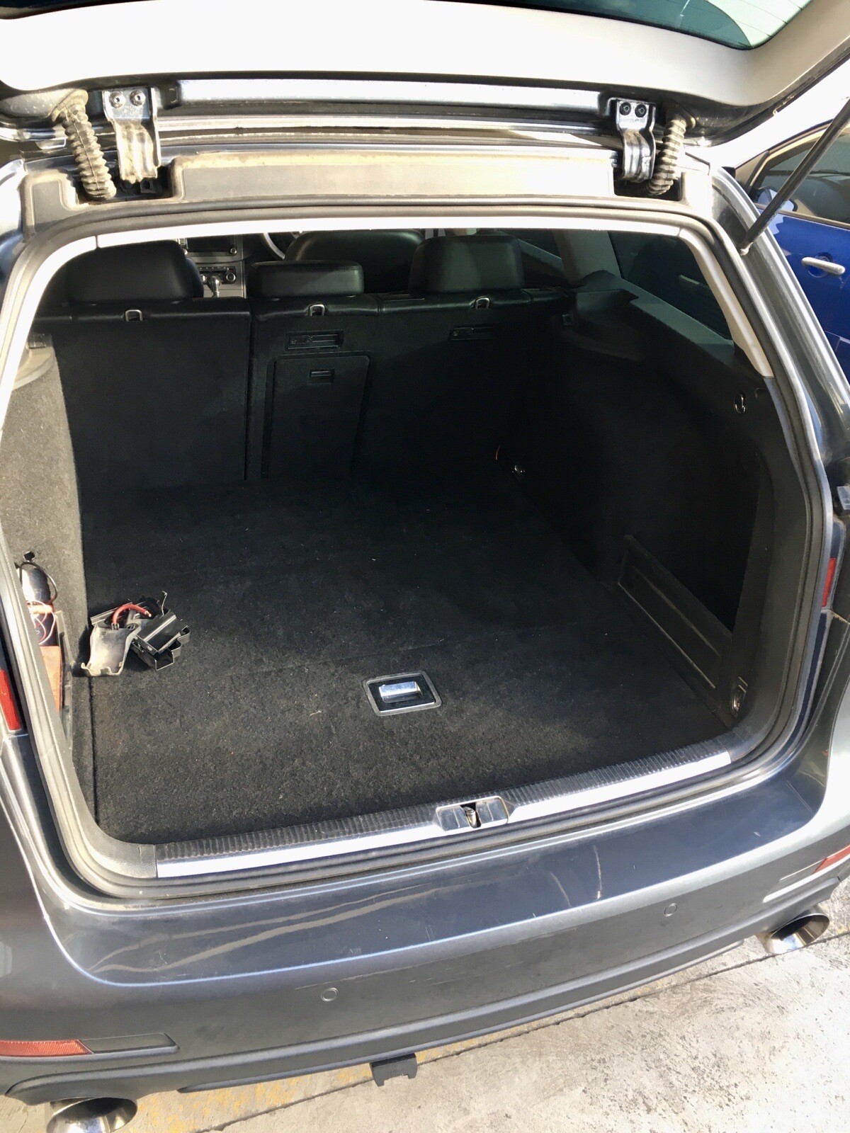 VW Passat R36 B6 B7 3C Wagon Jack Tool Kit Foam Insert Rear Trunk ...