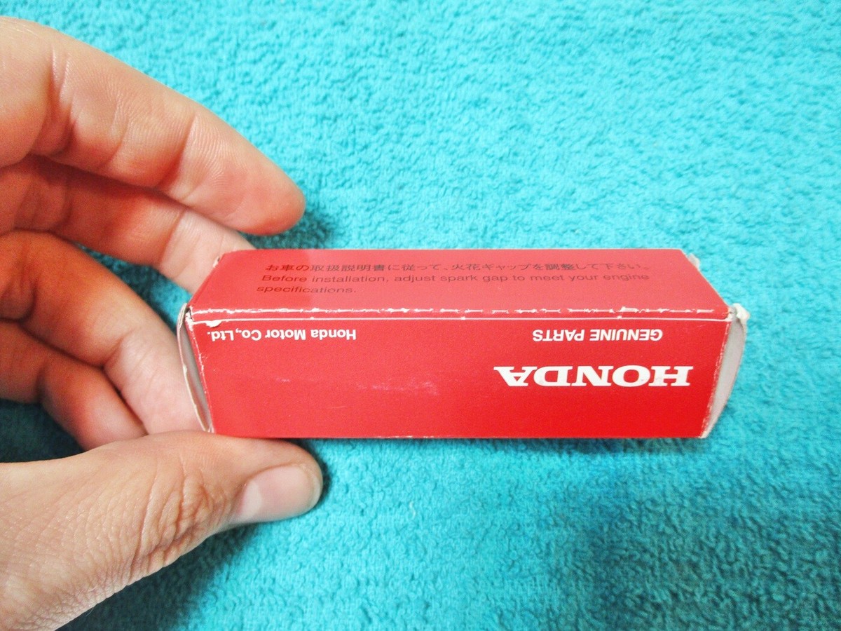 HONDA CBR600 NEW OEM SPARK PLUG 31922-MBW-E12 CBR 600 600RR 954 RR