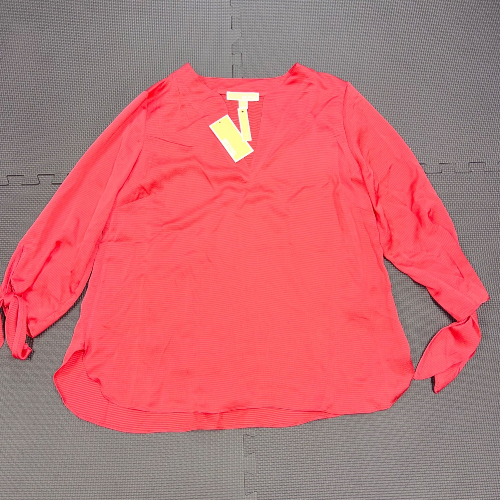 Michael Kors Womens Red Textured V-Neck Blouse W/ Sleeves & Tied Cuffs Size L