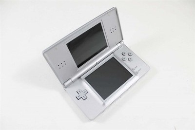 Nintendo DS Lite Silver System - Good Working Condition!