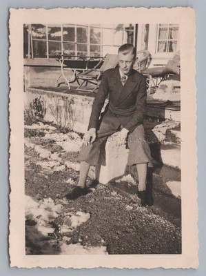 Oberstdorf 1937 - junger Mann in Knickerbocker vor Hotel - Altes Foto 1930er