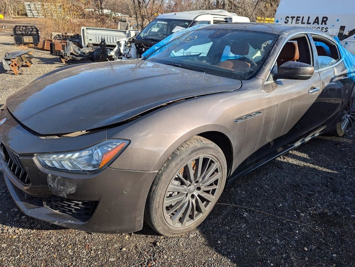 Maserati Ghibli 2018 Left Tail light