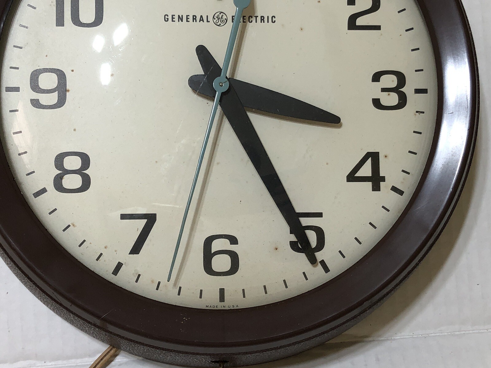 Vintage GENERAL ELECTRIC Industrial/School/Office Wall Clock RARE