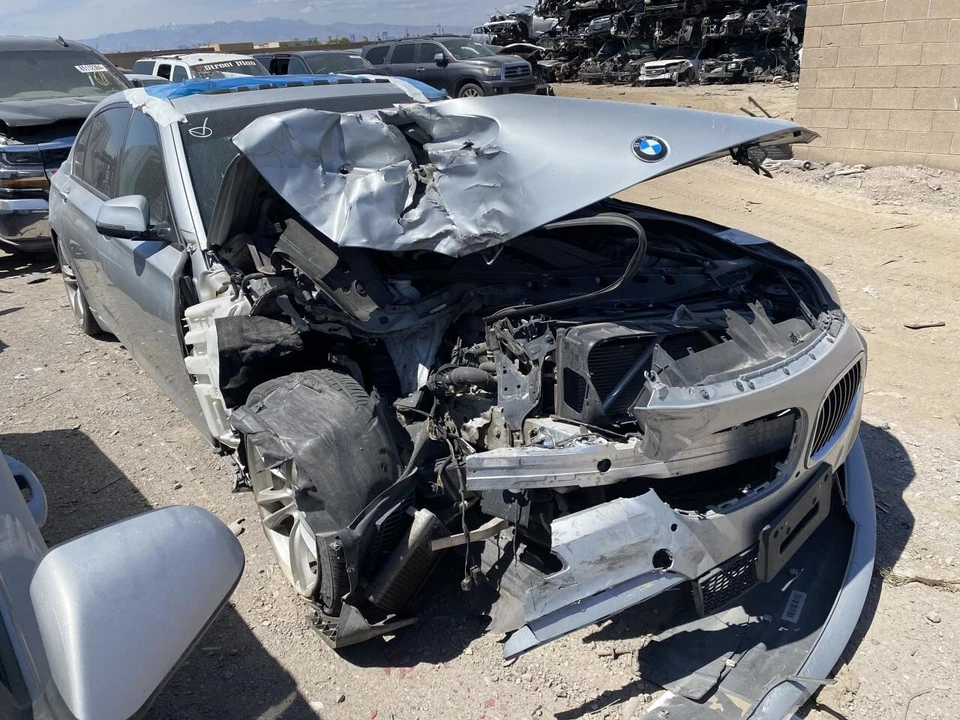 Cilindro maestro de freno usado se adapta a: BMW 740I grado A 2015 Foto 2 de 4