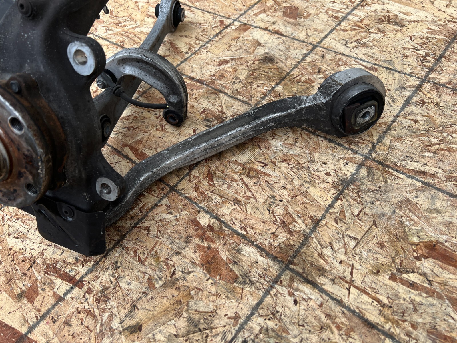 FRONT LEFT SPINDLE CONTROL ARM SET BENTLEY FLYING SPUR GT GTC (2004-2012) OEM