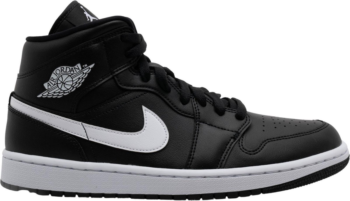 【NIKE】W AIR JORDAN 1 MID BLACK s-l1200.jpg