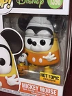 Mickey Mouse Halloween Trick Or Treat Funko Pop Disney HT Exclusive! New Mint B4