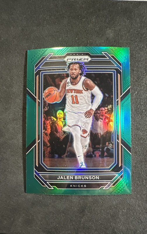 2022-23 Panini Prizm - Jalen Brunson #11 Green Prizm