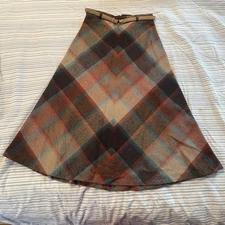 Vintage Wool Plaid Skirt with Belt - 60's or 70's - Size 6 but fits like S/XS