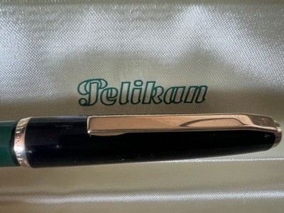 PELIKAN Füllfederhalter Grün Schwarz MK 10 Kolben Schreibt Kappe Läsion 2